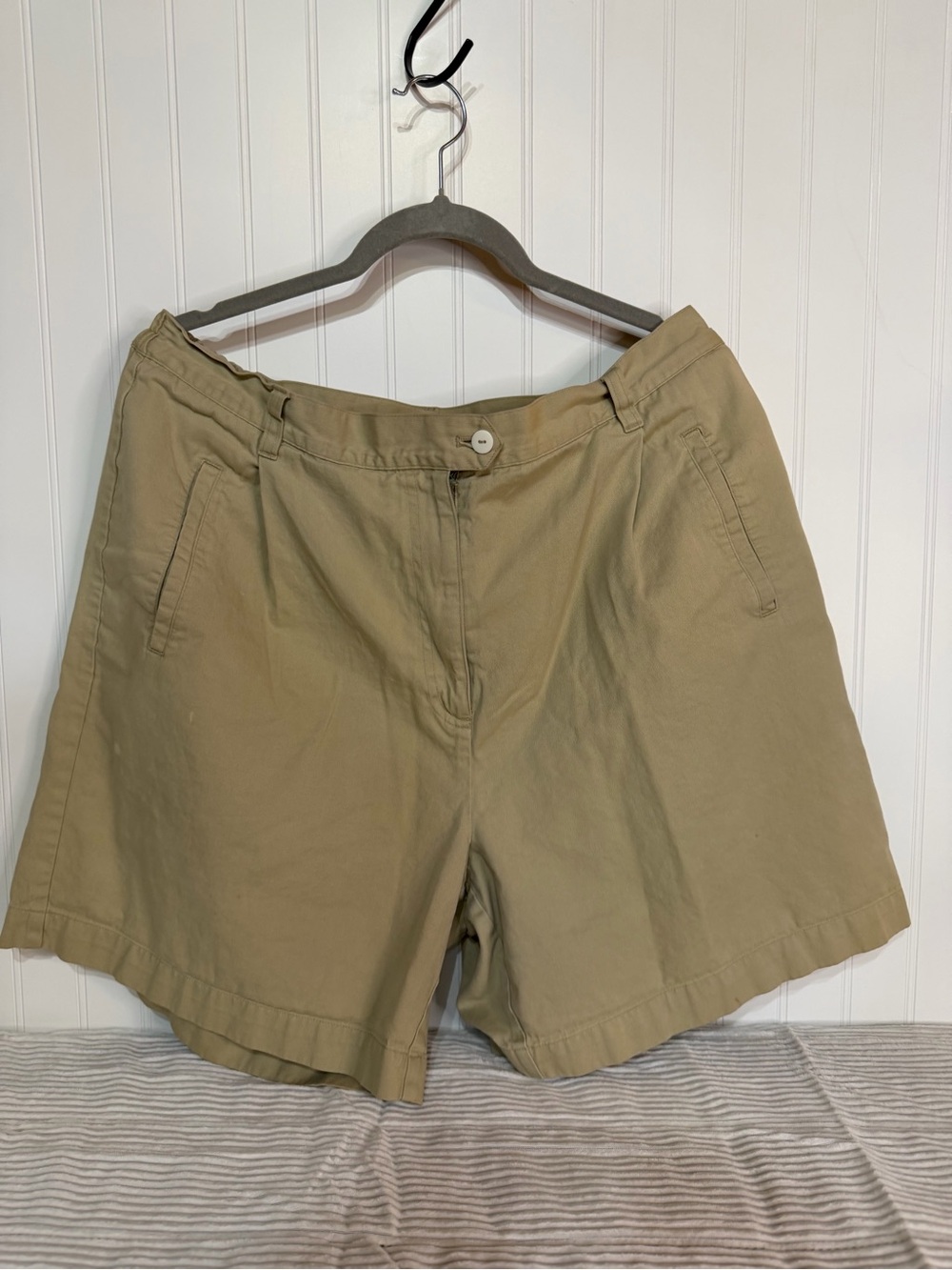 Casual Corner Khaki Green Bermuda Shorts
